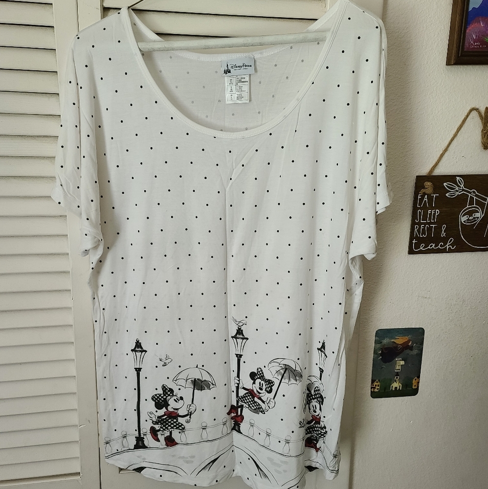 Disney Parks Minnie Mouse shirt